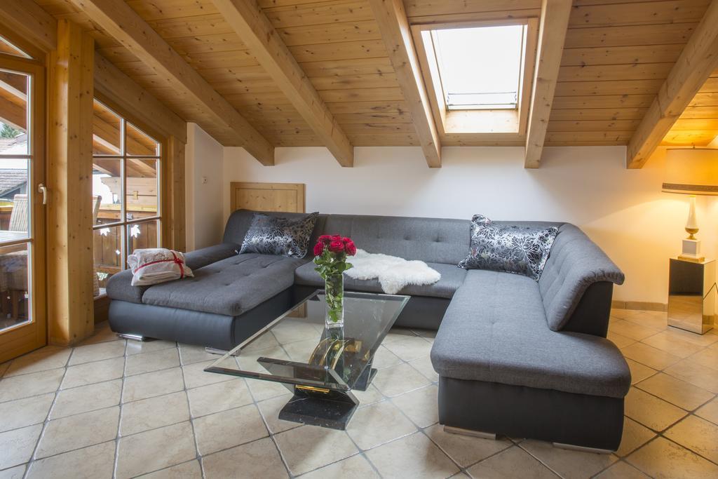 Golden Gapa Penthouse 1 Apartment Garmisch-Partenkirchen Bilik gambar